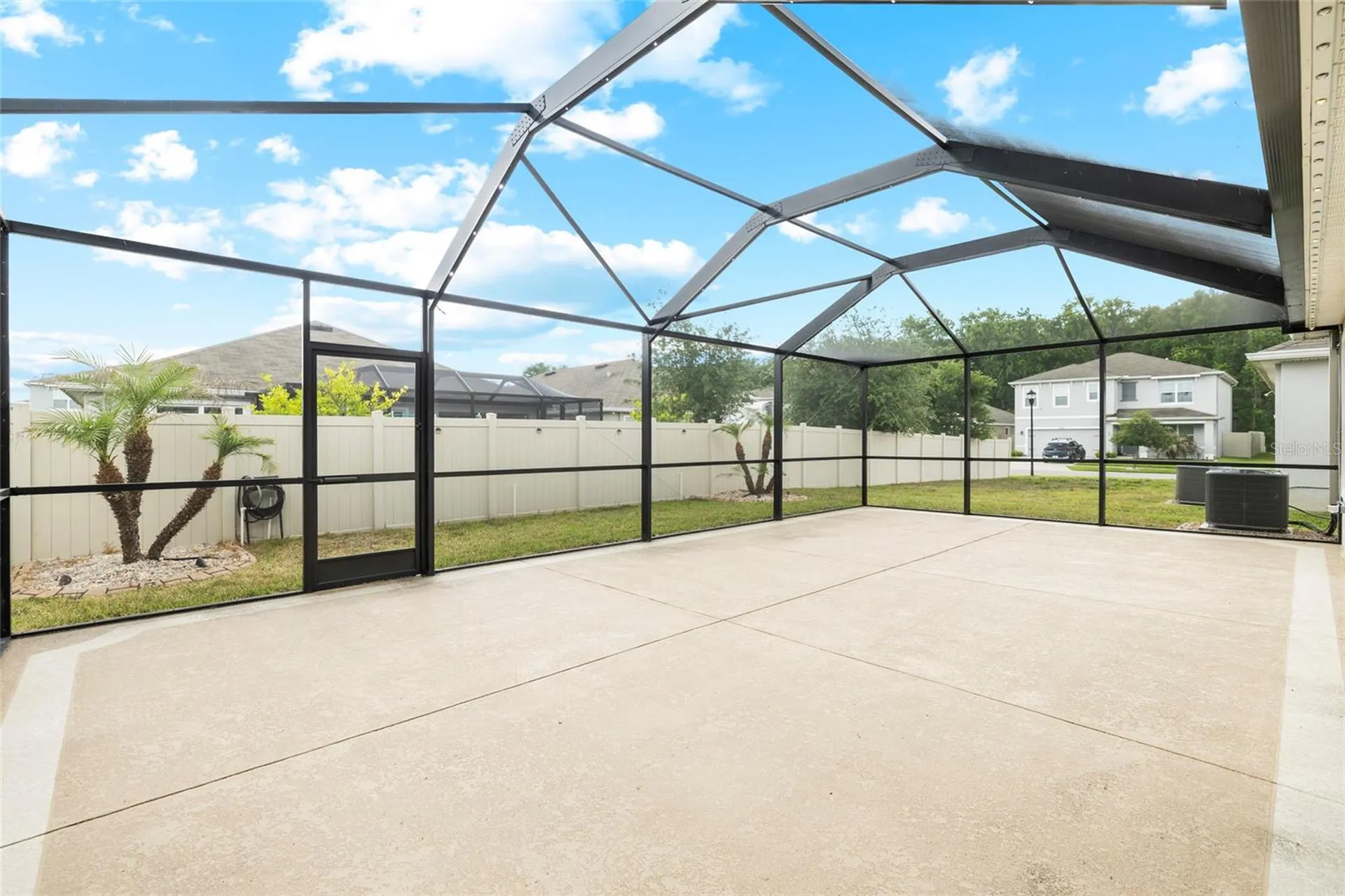 1523 Glen Grove Loop Wesley Chapel FL 33543