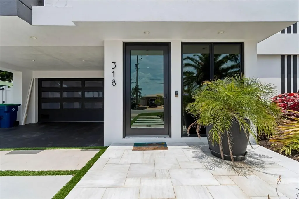 318 La Hacienda Drive Indian Rocks Beach FL 33785