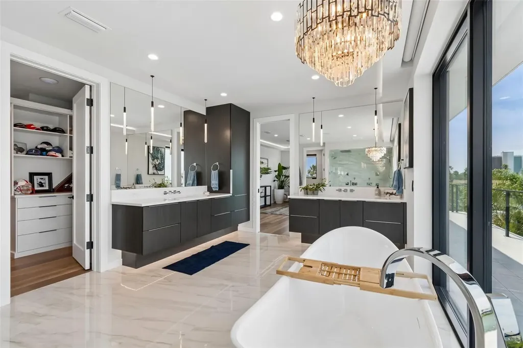 318 La Hacienda Drive Indian Rocks Beach FL 33785