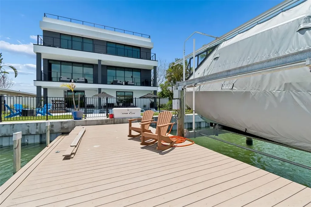 318 La Hacienda Drive Indian Rocks Beach FL 33785