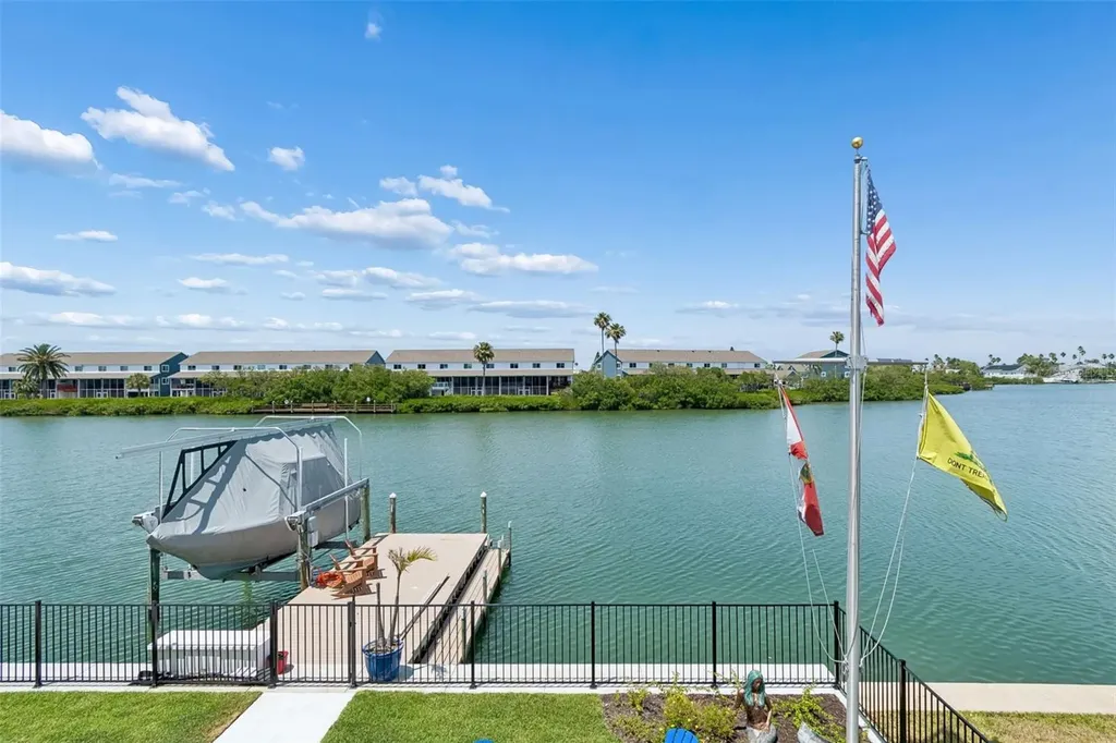 318 La Hacienda Drive Indian Rocks Beach FL 33785