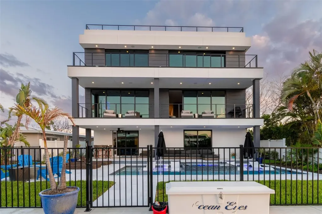 318 La Hacienda Drive Indian Rocks Beach FL 33785