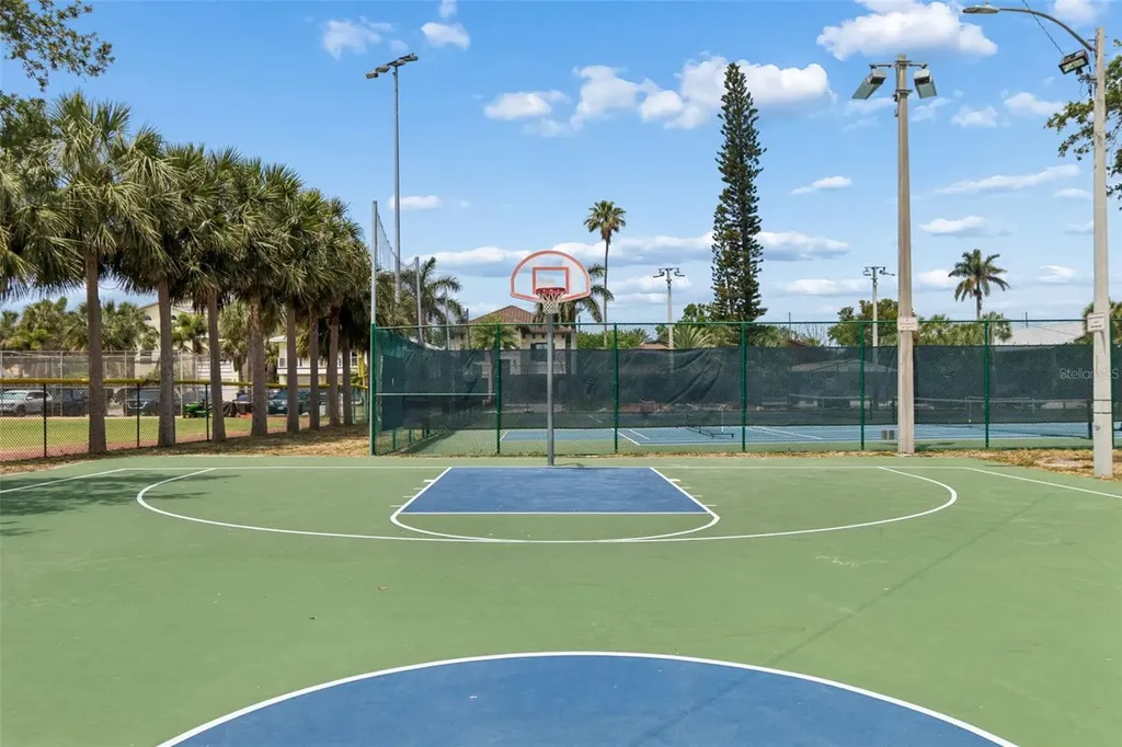 318 La Hacienda Drive Indian Rocks Beach FL 33785