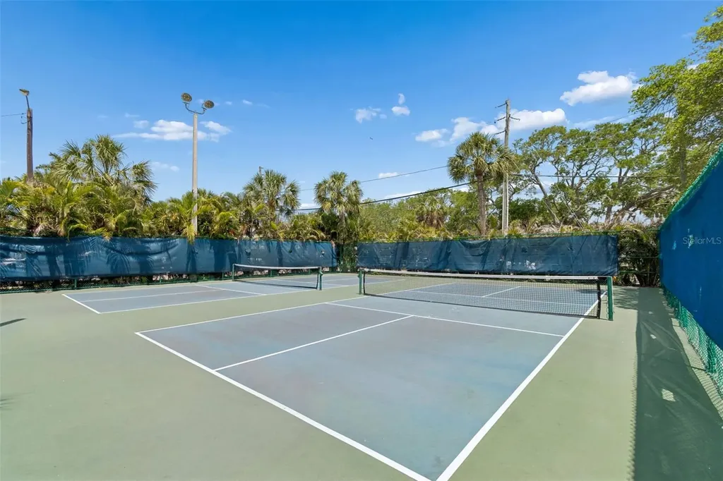 318 La Hacienda Drive Indian Rocks Beach FL 33785