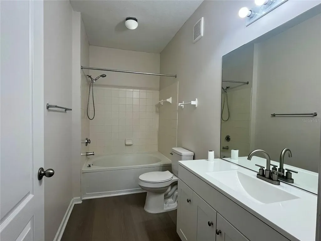 18105 Villa Creek Drive Tampa FL 33647