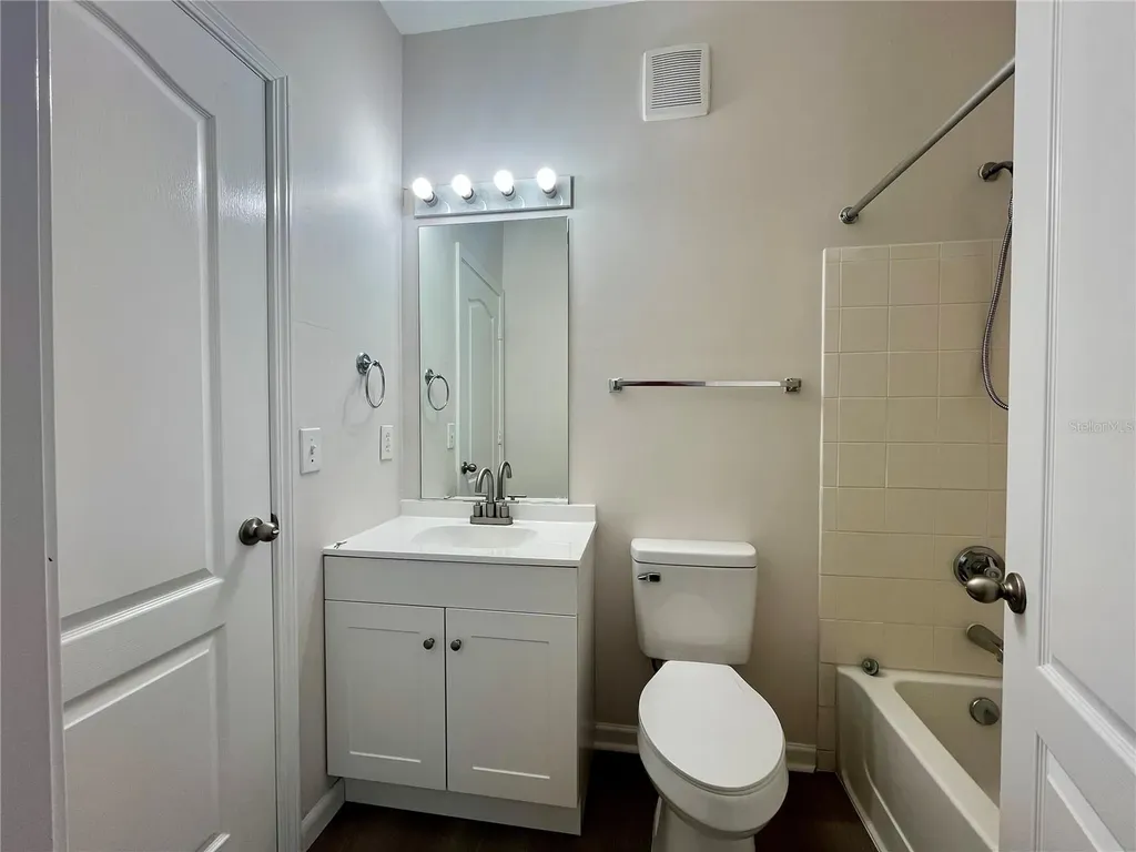 18105 Villa Creek Drive Tampa FL 33647
