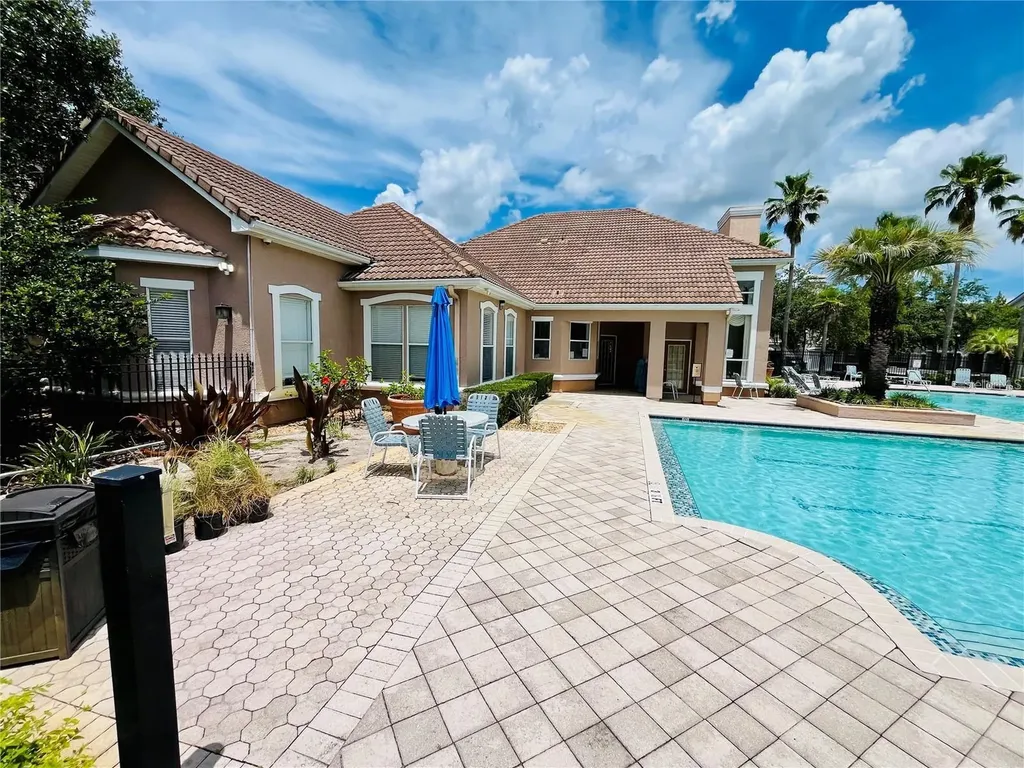 18105 Villa Creek Drive Tampa FL 33647