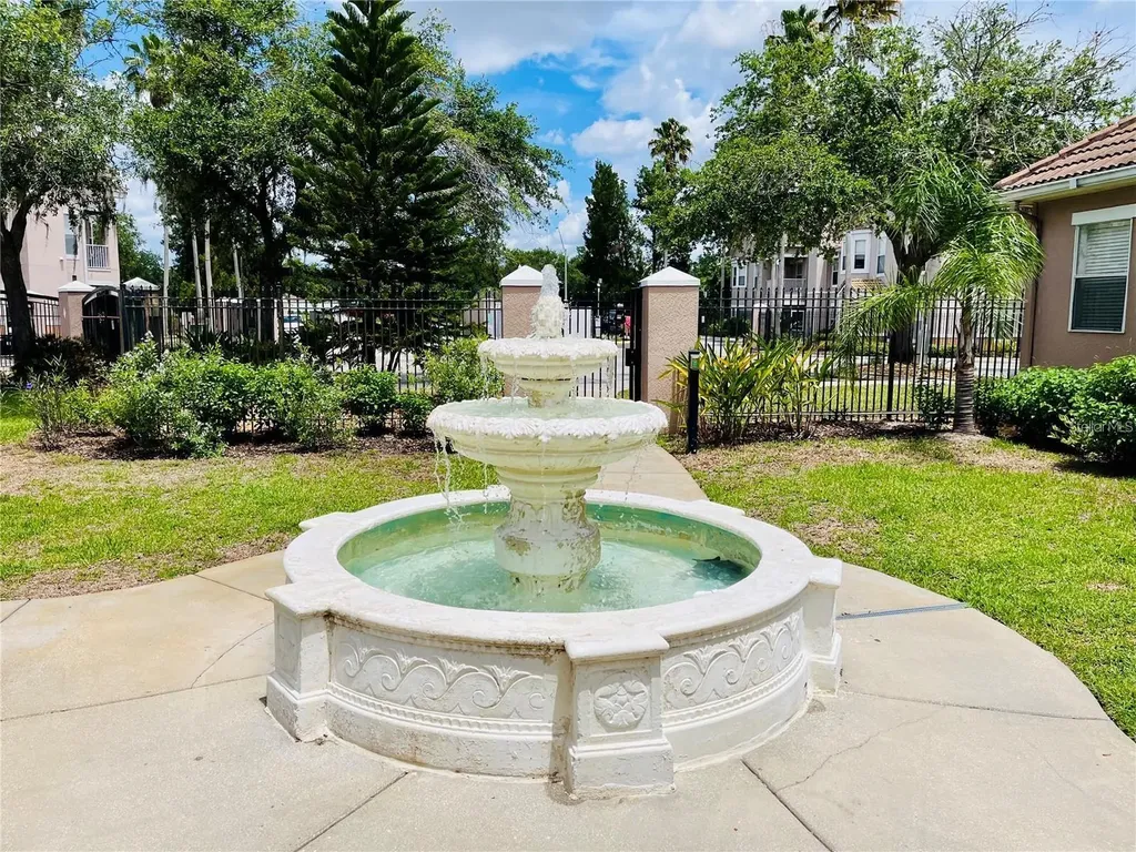 18105 Villa Creek Drive Tampa FL 33647