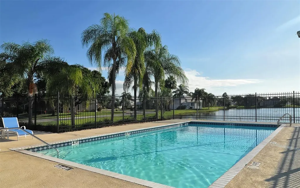 3724 71st Terrace E Sarasota FL 34243