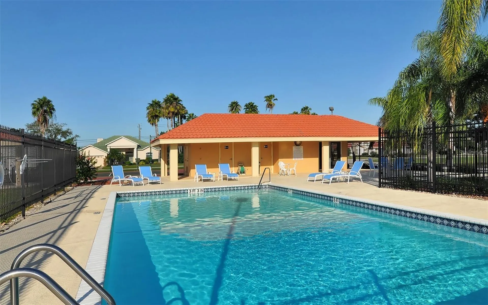 3724 71st Terrace E Sarasota FL 34243