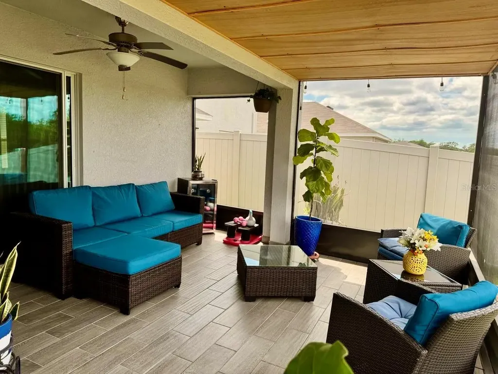 16605 Mosaic Oar Drive Wimauma FL 33598