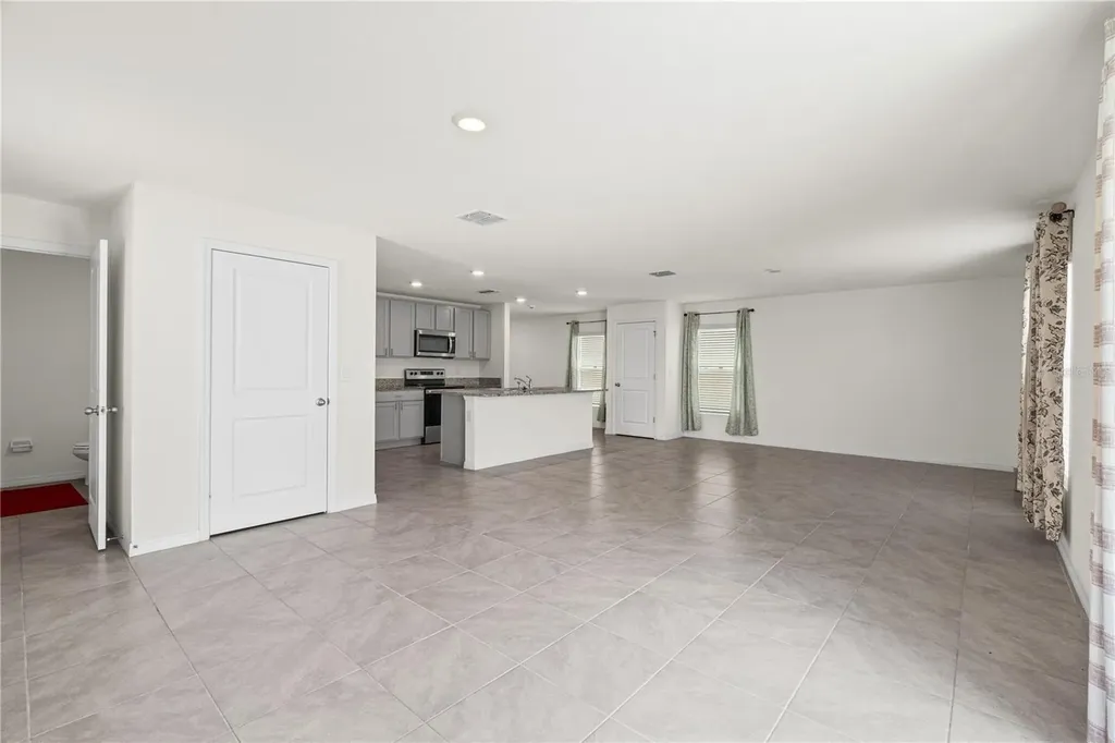 2804 Rock Sound Street Bradenton FL 34208