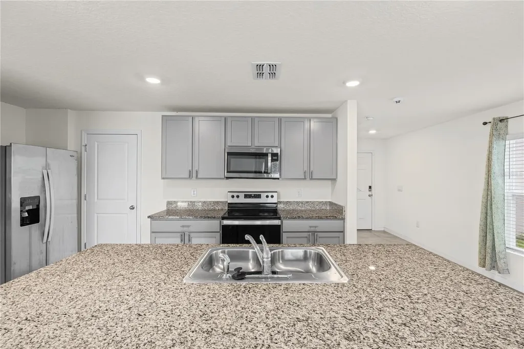 2804 Rock Sound Street Bradenton FL 34208