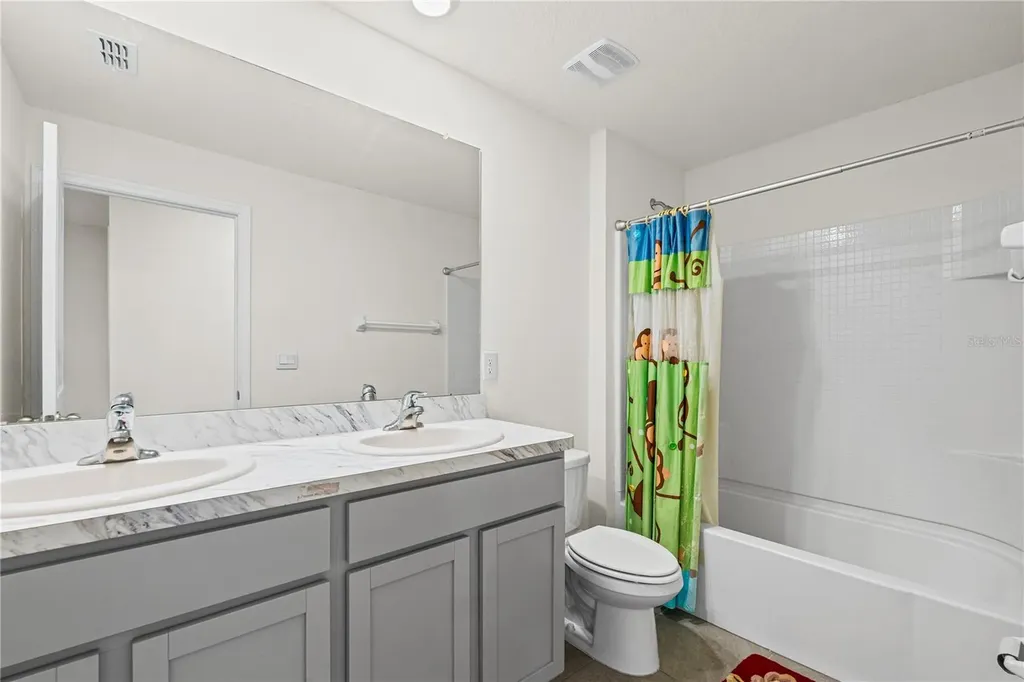 2804 Rock Sound Street Bradenton FL 34208
