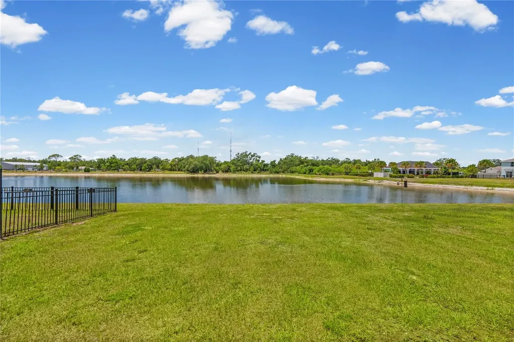 2804 Rock Sound Street Bradenton FL 34208