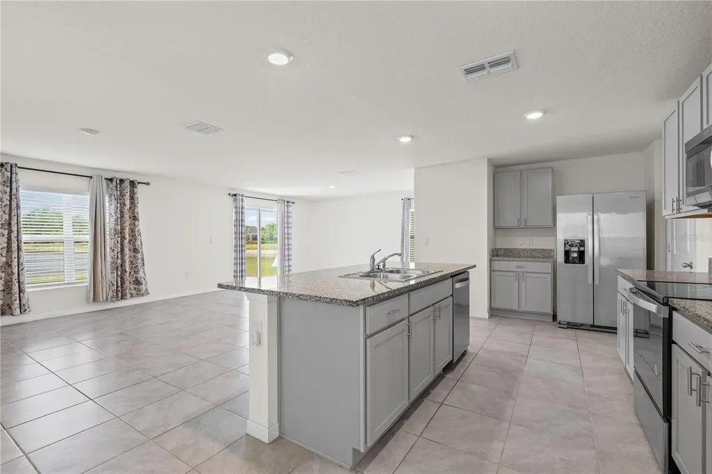 2804 Rock Sound Street Bradenton FL 34208