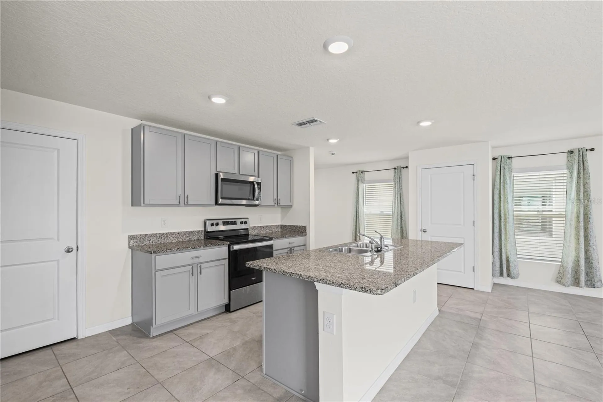 2804 Rock Sound Street Bradenton FL 34208