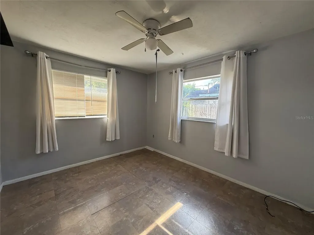 2402 9th Street E Bradenton FL 34208