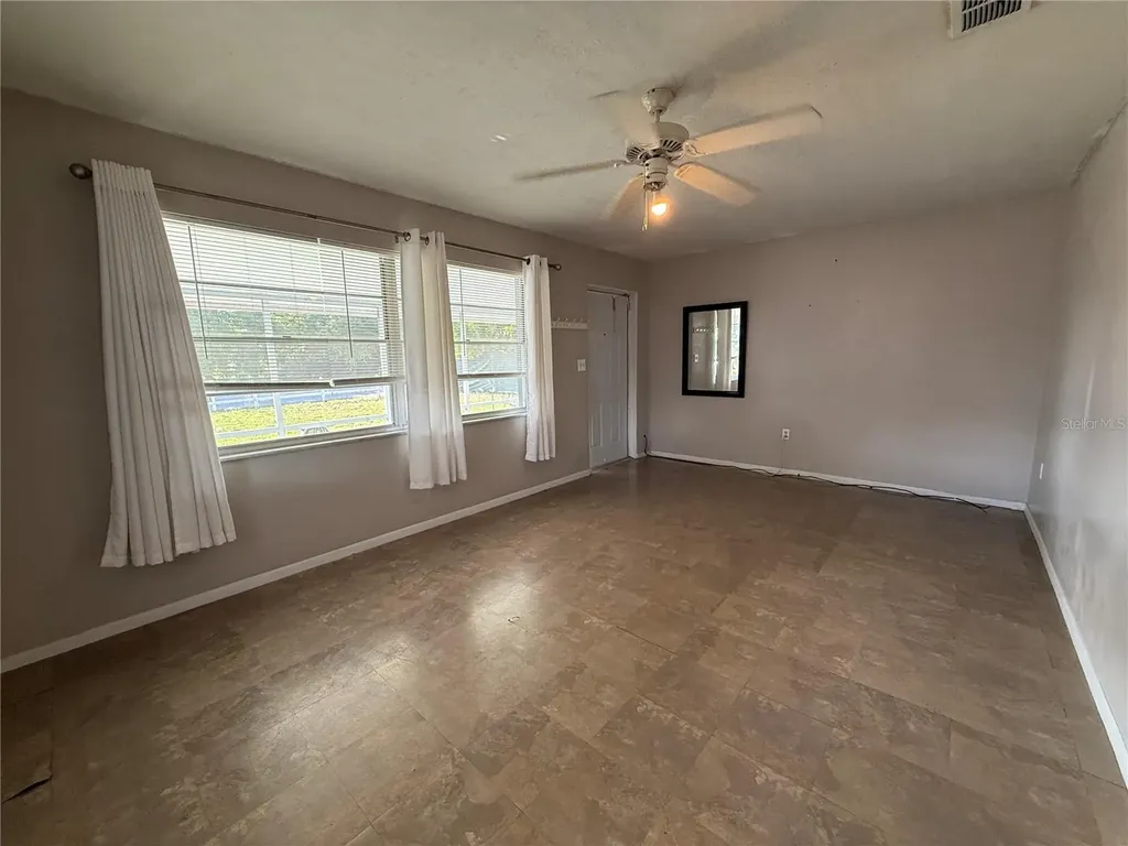 2402 9th Street E Bradenton FL 34208