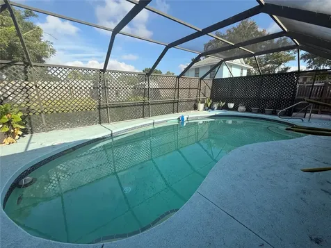 2402 9th Street E Bradenton FL 34208