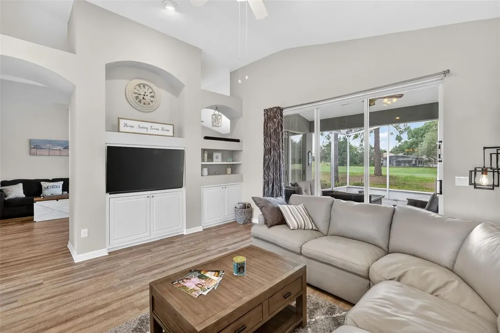 8011 Pine Hollow Drive Mount Dora FL 32757