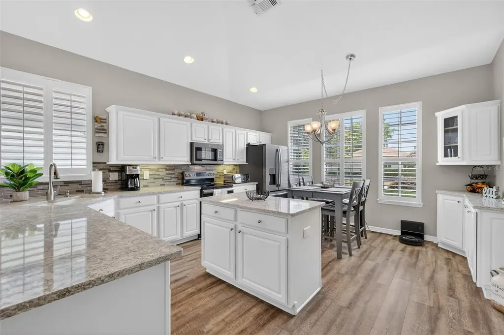 8011 Pine Hollow Drive Mount Dora FL 32757
