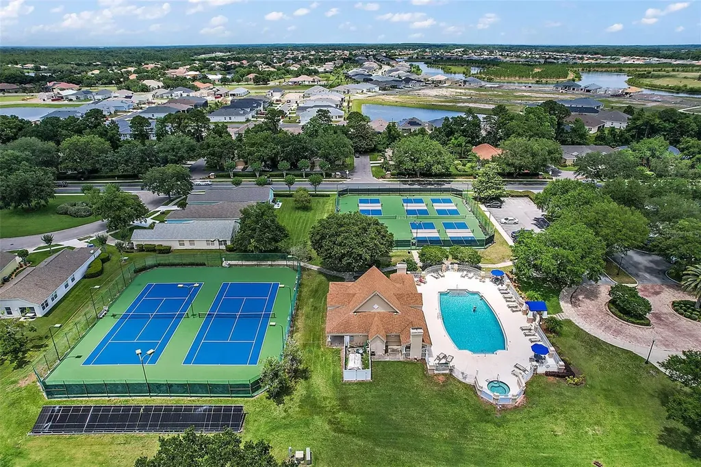 8011 Pine Hollow Drive Mount Dora FL 32757