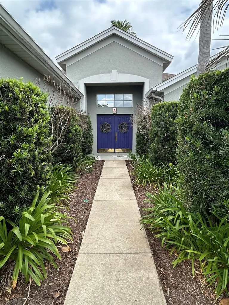 8011 Pine Hollow Drive Mount Dora FL 32757