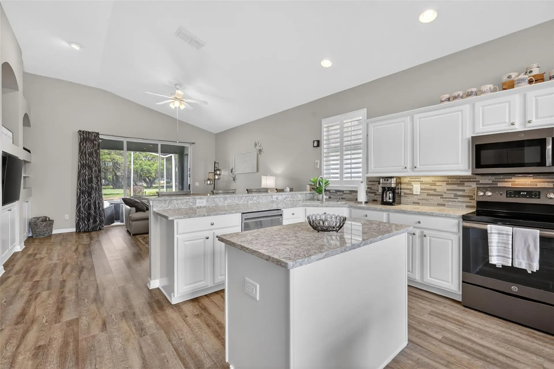 8011 Pine Hollow Drive Mount Dora FL 32757