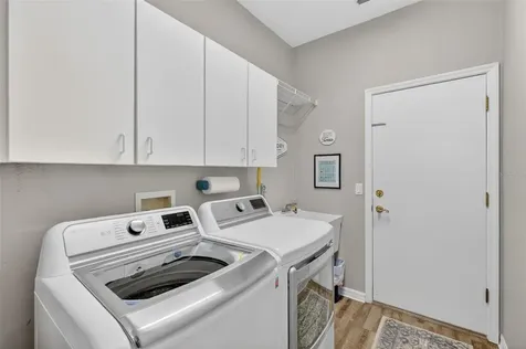 8011 Pine Hollow Drive Mount Dora FL 32757