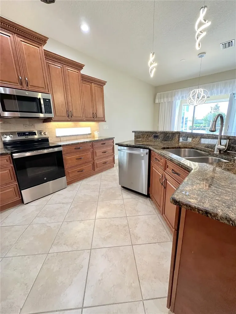 8899 Eagle Bay Court North Port FL 34287
