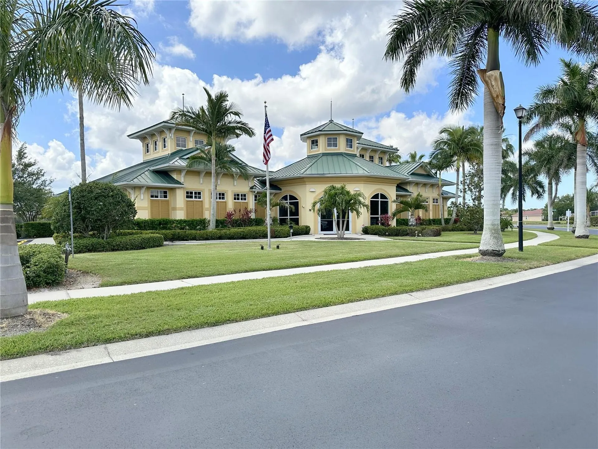 8899 Eagle Bay Court North Port FL 34287