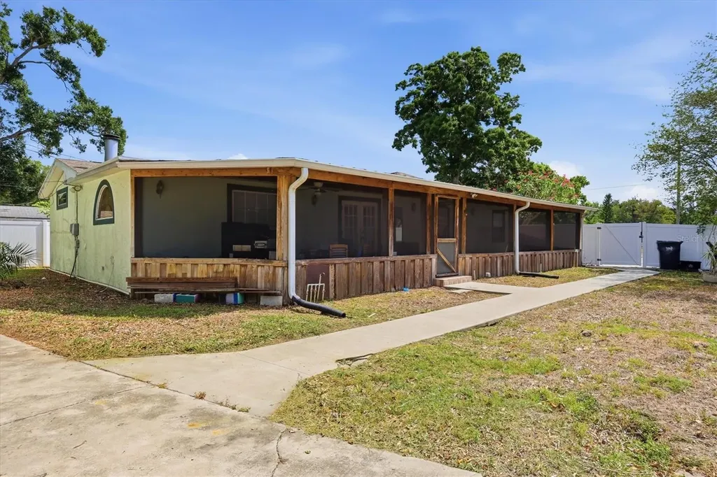4608 46th Street N St Petersburg FL 33714