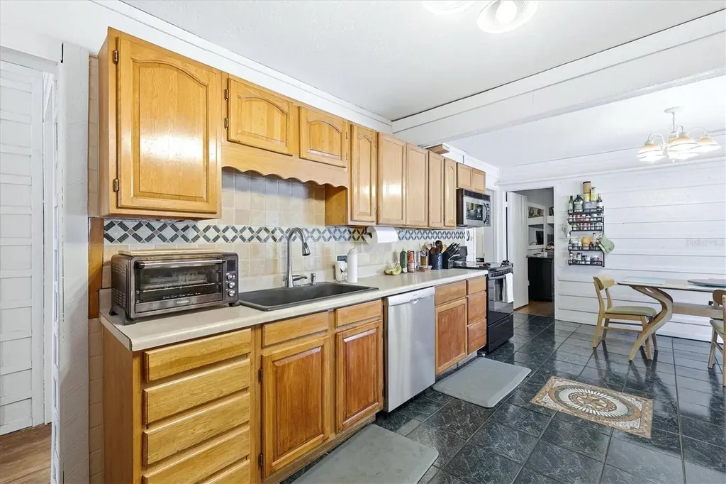 4608 46th Street N St Petersburg FL 33714
