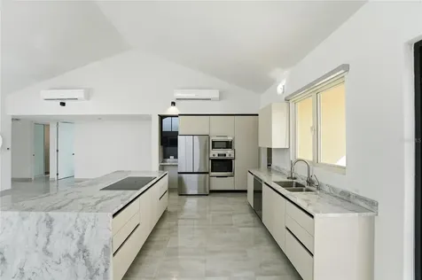 209 Sabanera Dorado PR 00646