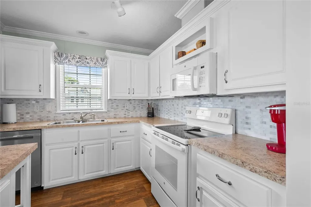 10042 Collingwood Avenue Dade City FL 33525