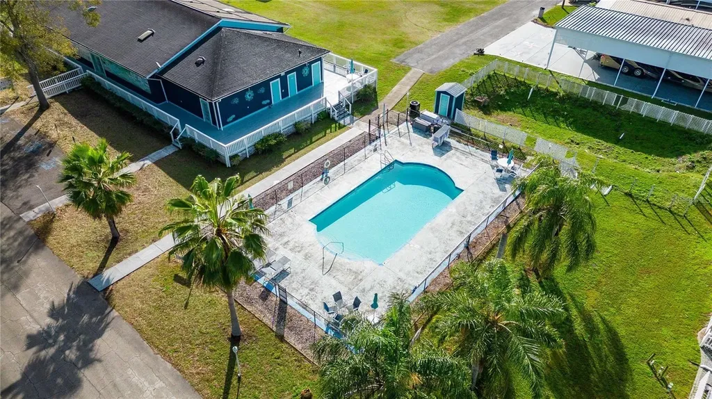 10042 Collingwood Avenue Dade City FL 33525