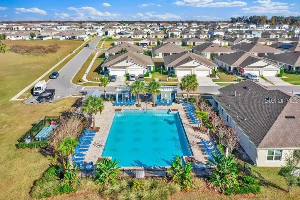 3345 Curlew Avenue Leesburg FL 34748