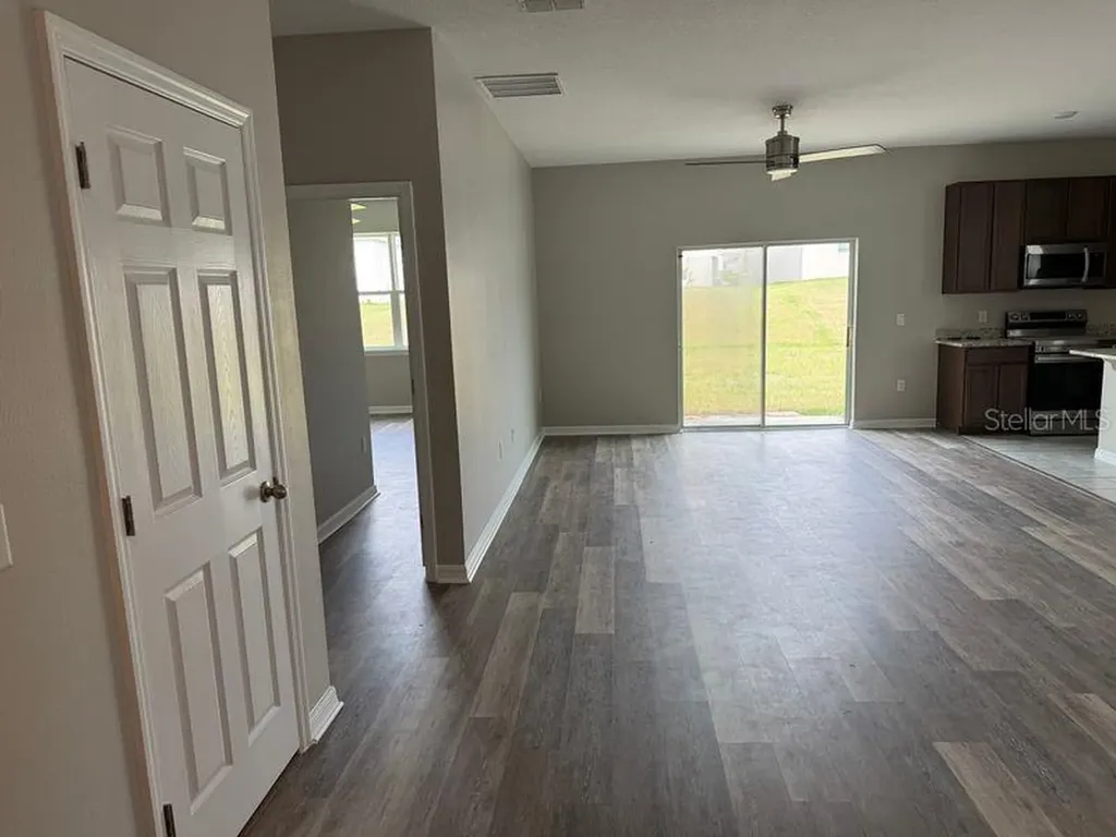 3345 Curlew Avenue Leesburg FL 34748