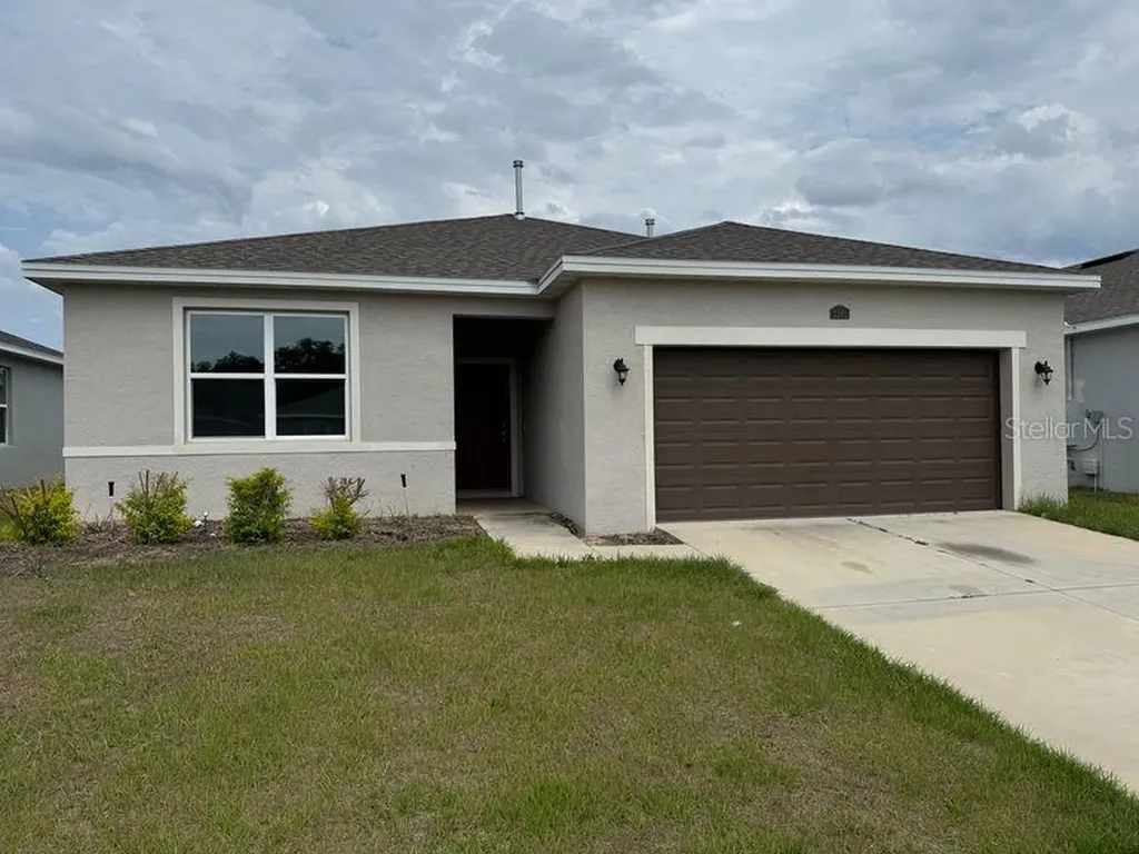 3345 Curlew Avenue Leesburg FL 34748