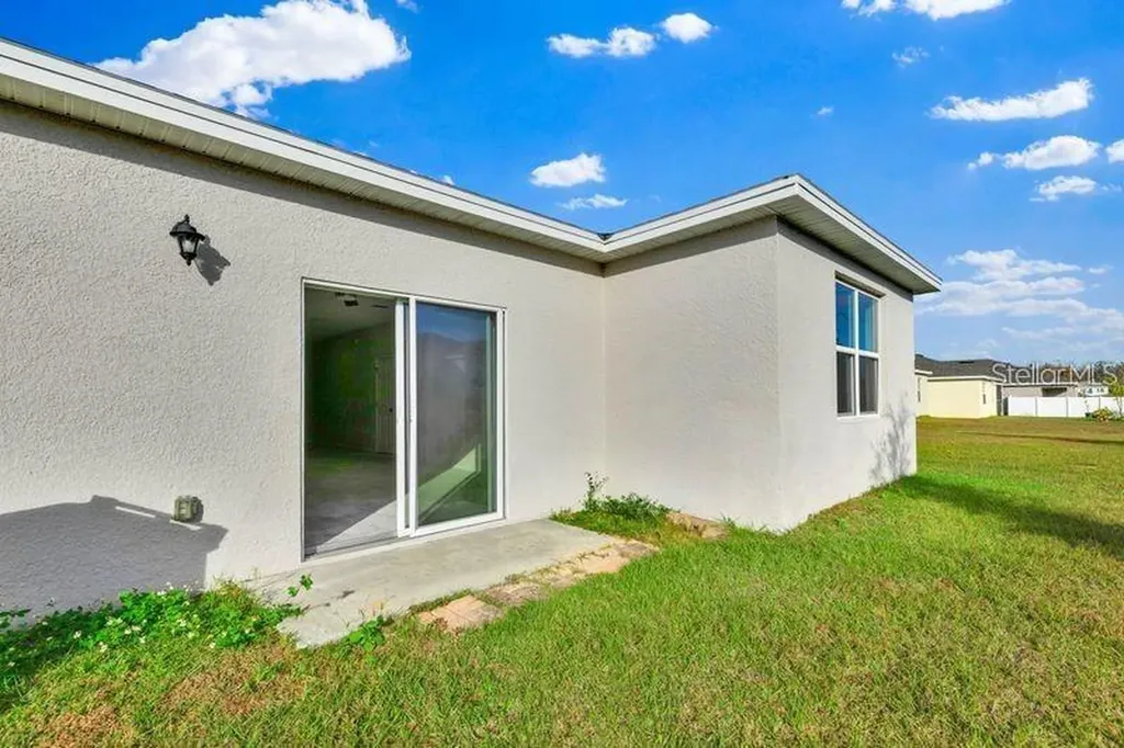 3345 Curlew Avenue Leesburg FL 34748