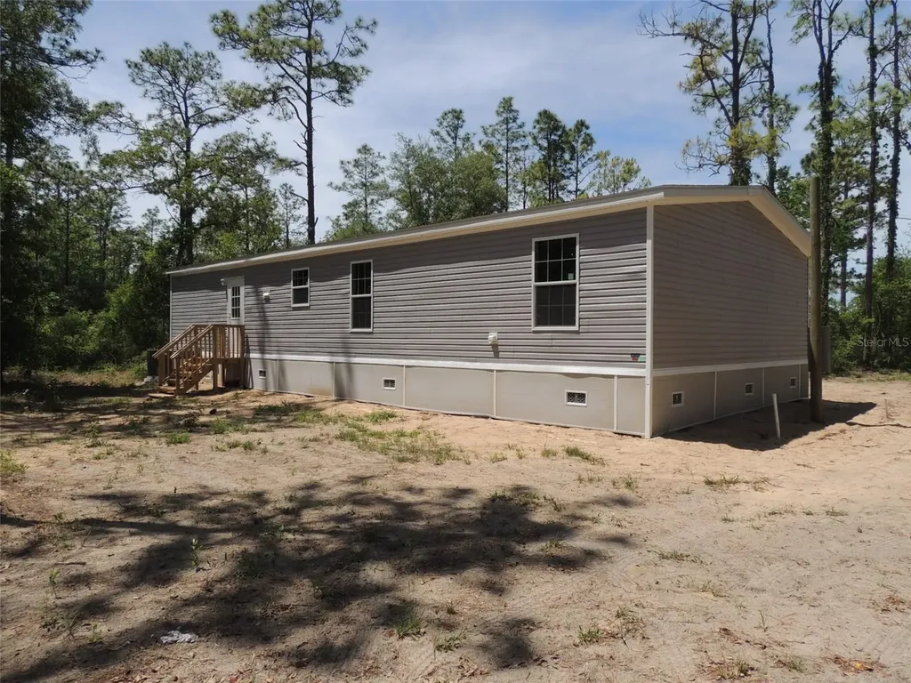 14230 SE 20th Street Morriston FL 32668