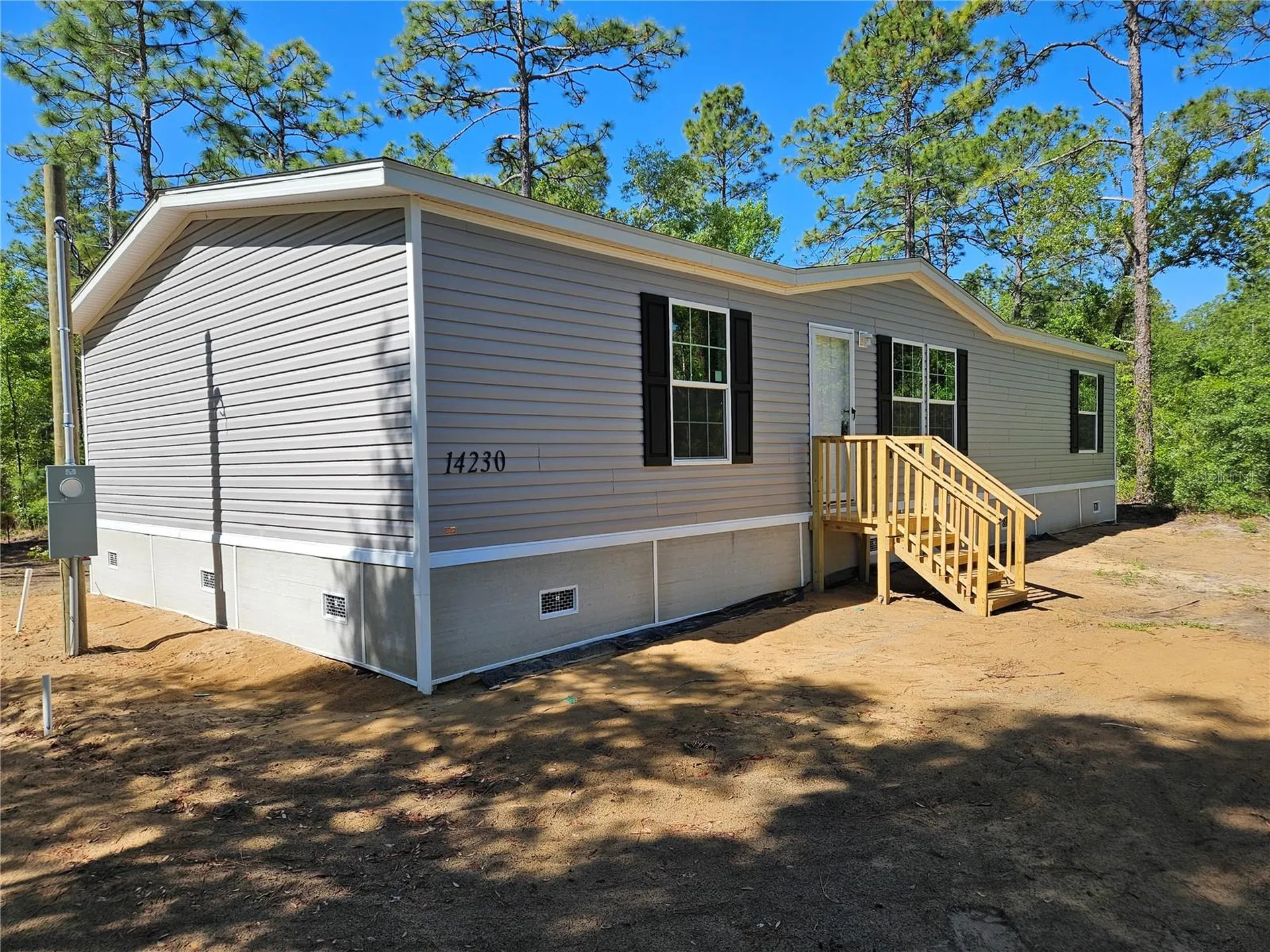 14230 SE 20th Street Morriston FL 32668