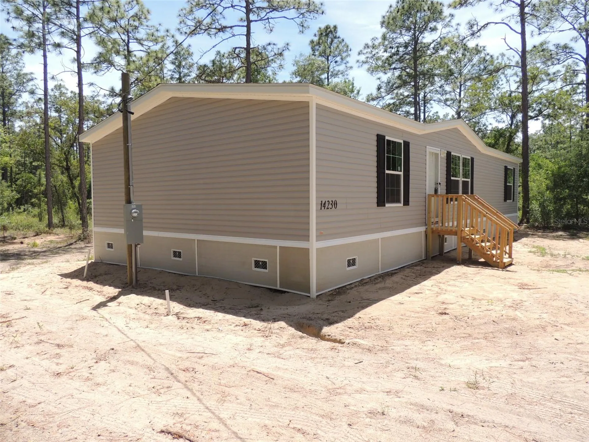 14230 SE 20th Street Morriston FL 32668