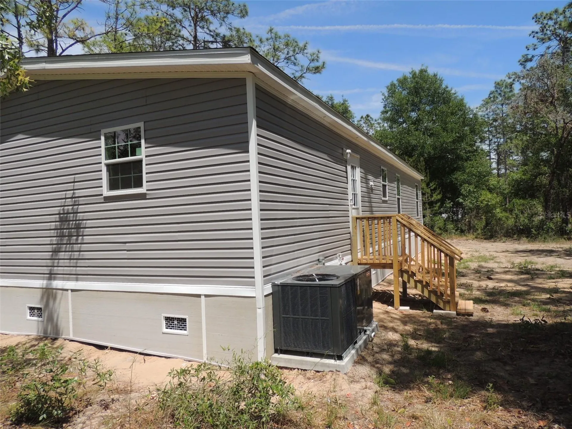 14230 SE 20th Street Morriston FL 32668