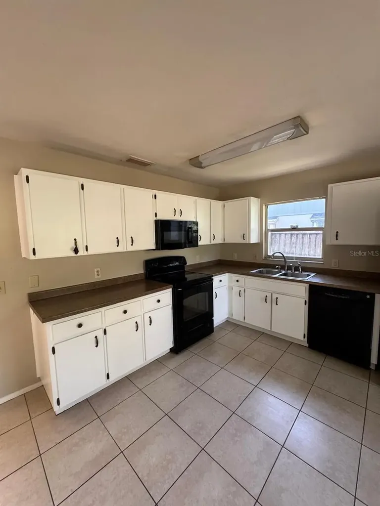 1557 Long Pond Drive Valrico FL 33594