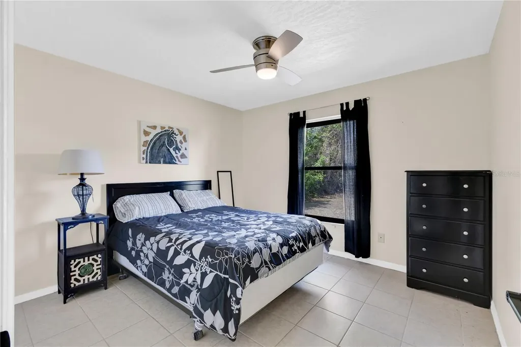 587 Tasco Ave SW Palm Bay FL 32908