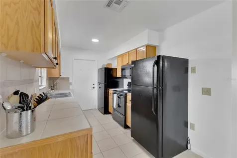 587 Tasco Ave SW Palm Bay FL 32908