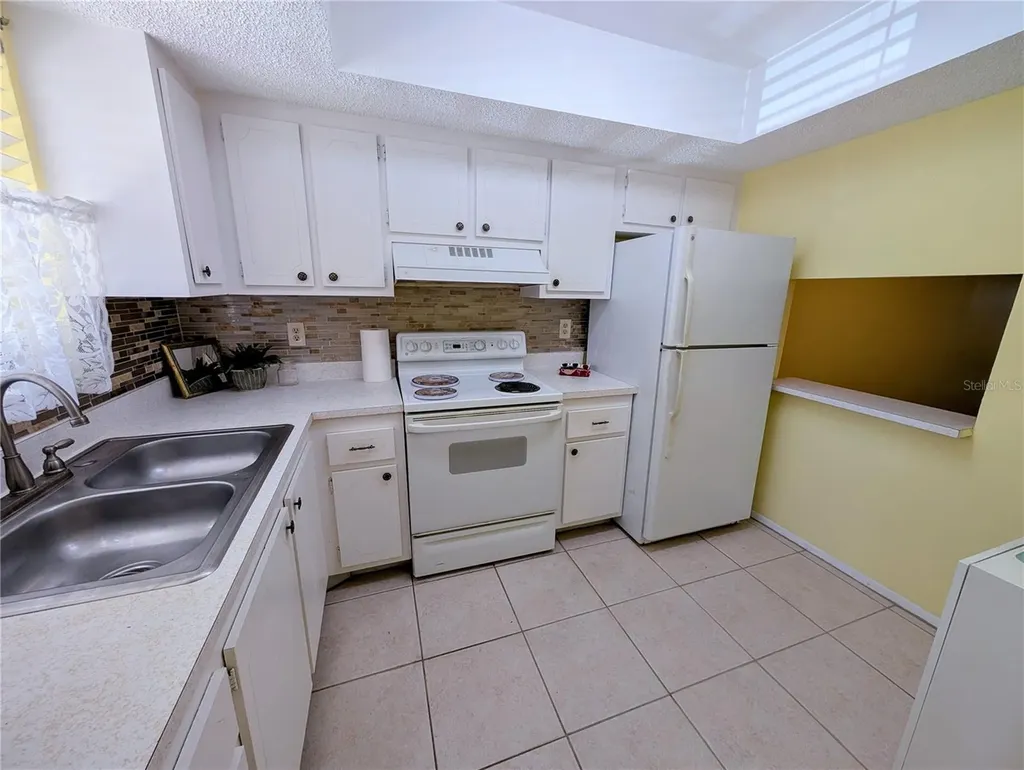 4111 Heron Way Bradenton FL 34205