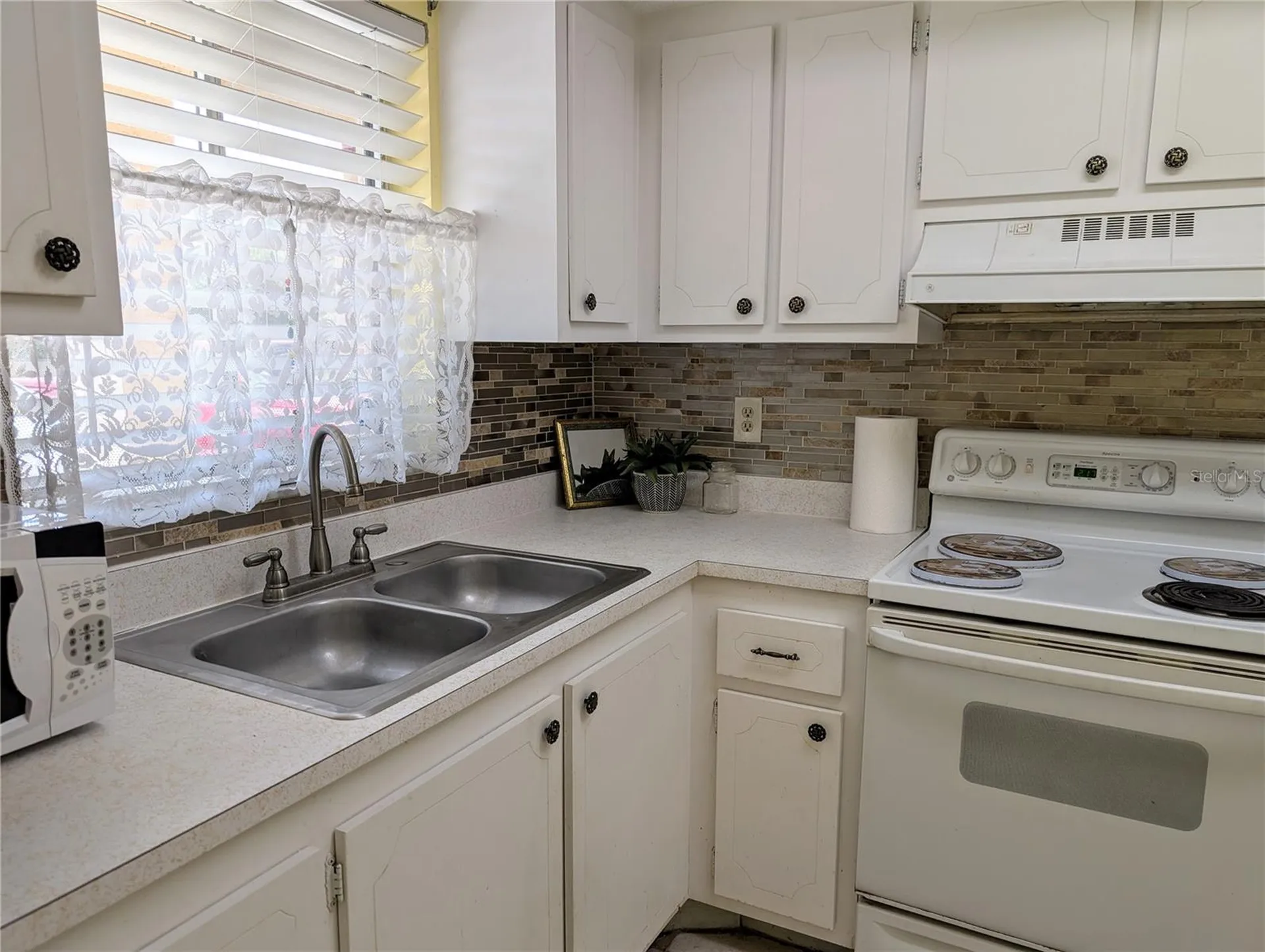 4111 Heron Way Bradenton FL 34205